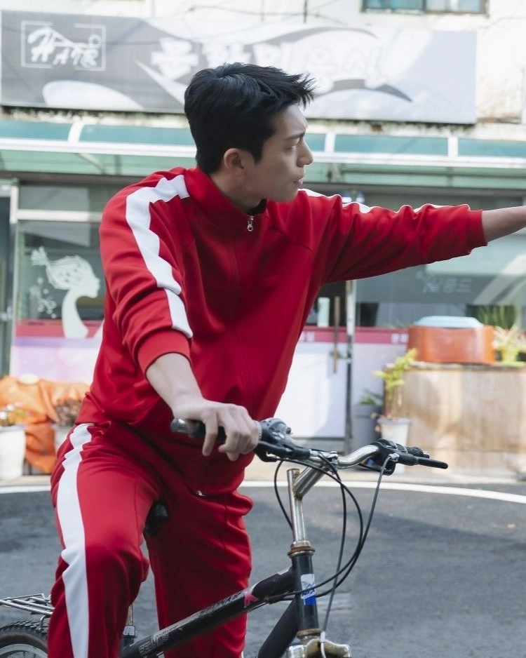 Red Jacket And Pants Track Suit Set | K - Bad And Crazy