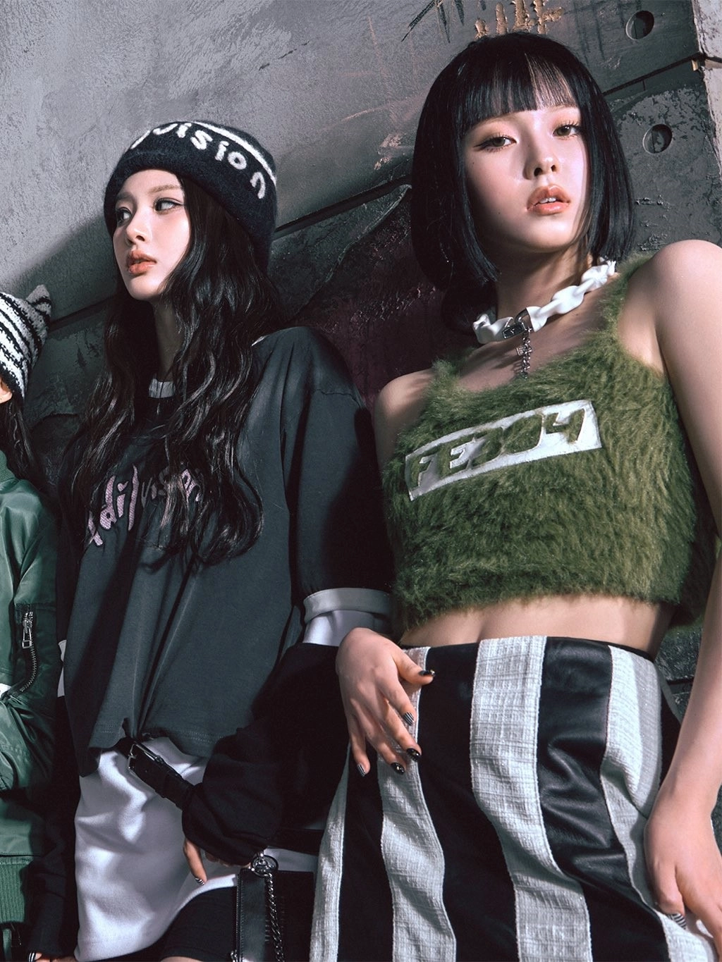 Black And Silver Striped Mini Skirt | Kyujin - NMIXX