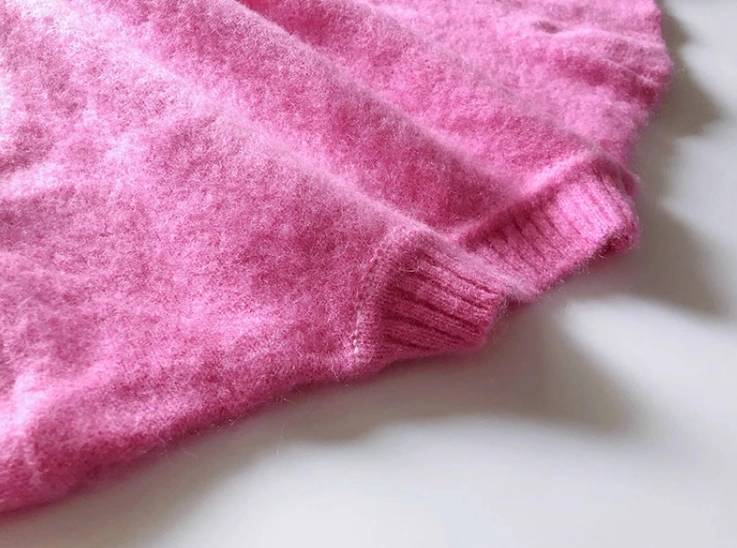 値下げ HYEON  flamingo knit  /  ホワイト White Bowknot Pattern Sequin Fluffy Wholesale Korean High