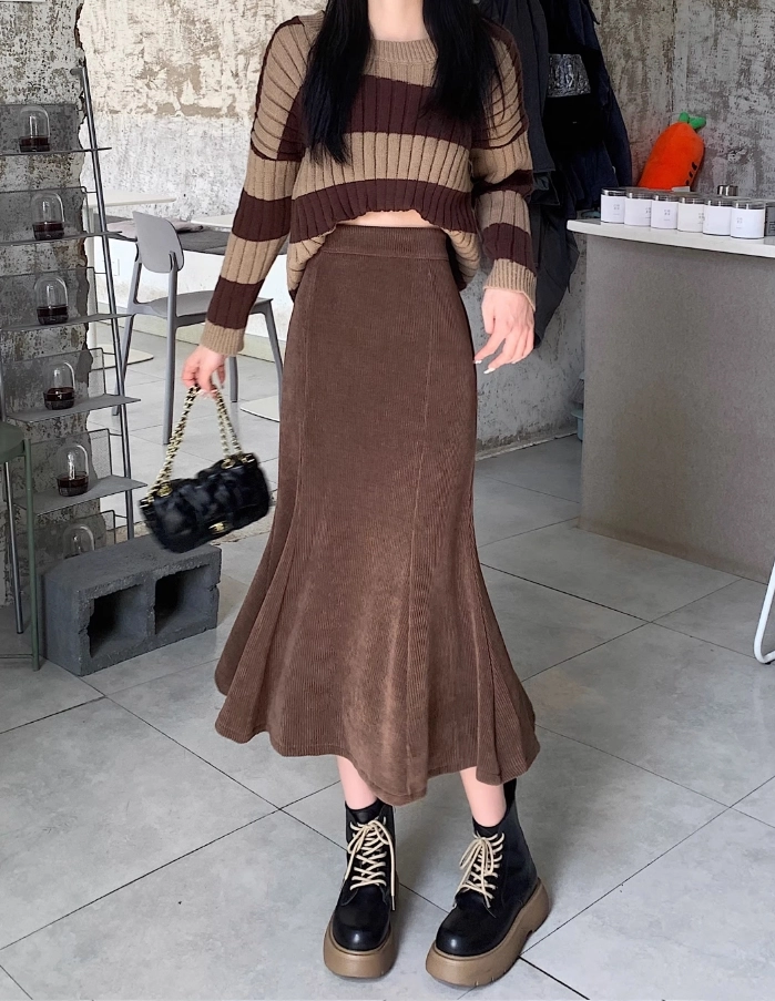 Brown Mermaid Midi Skirt | Hanni - NewJeans - Fashion Chingu