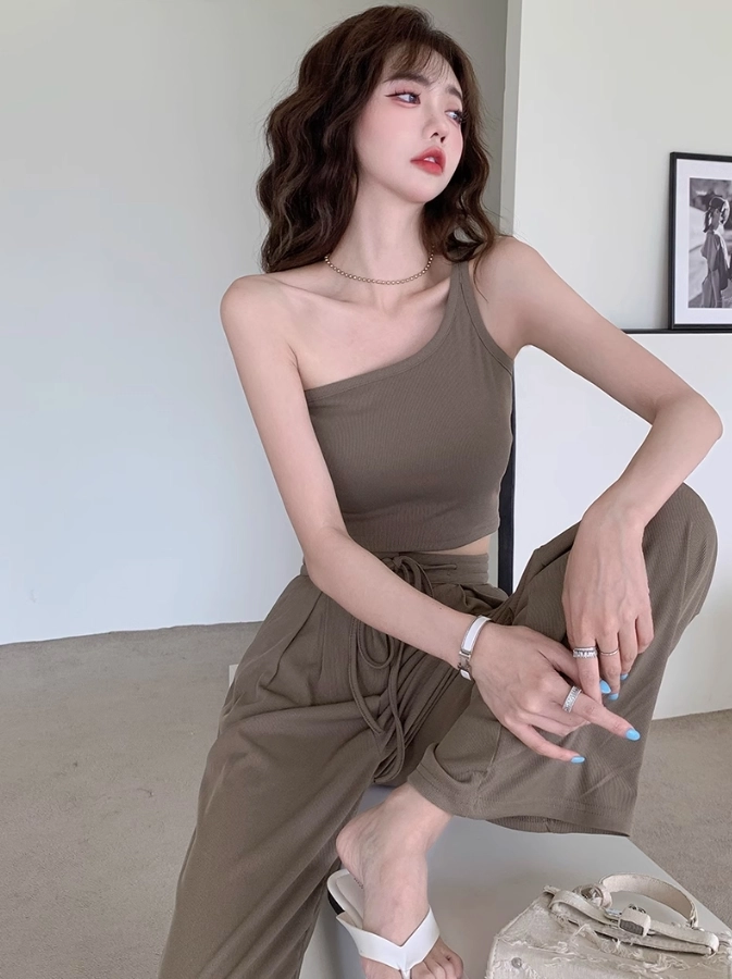 【SEOOOCOOKIE】Gracia One Shoulder Dress ★韓国の人気★ ONE SHOULDER MAXI DRESS | Brown | Selected