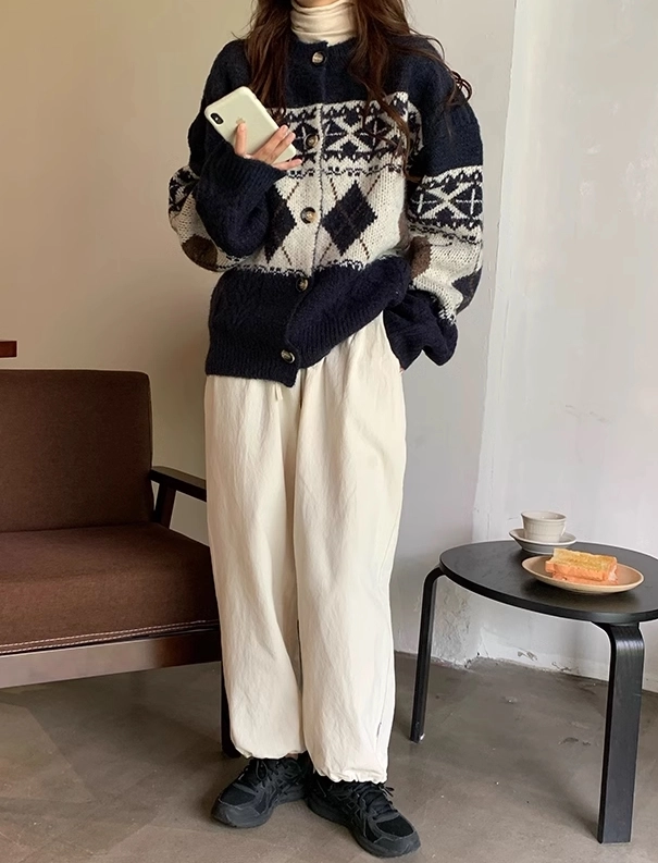 Dark Blue Argyle Pattern Woolen Cardigan | Karina - Aespa