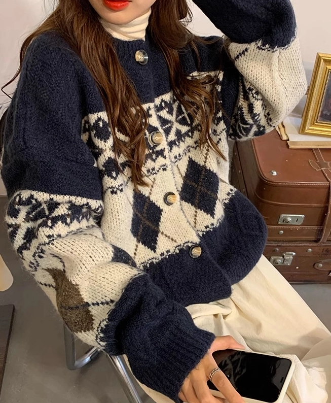 Dark Blue Argyle Pattern Woolen Cardigan | Karina - Aespa