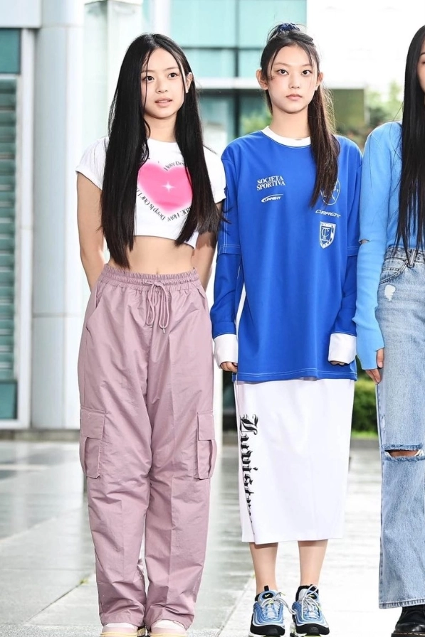 newjeans ズボン Pink Cargo Drawstring Pants | Hanni - NewJeans - Fashion Chingu