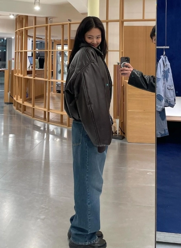 Brown Faux Leather Cropped Puffer Jacket | Jennie