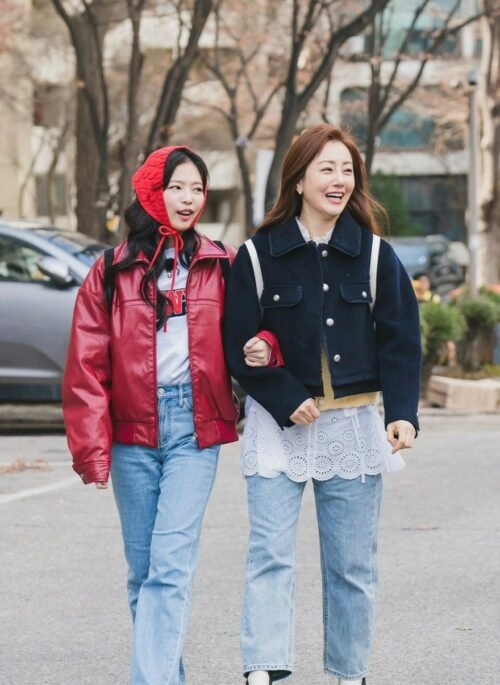 Black Zip-Up Puffer Jacket | Jennie - BlackPink - Fashion Chingu