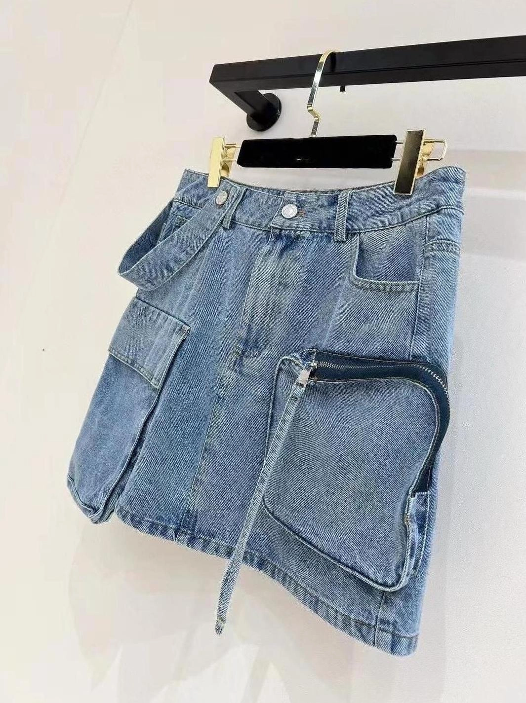 ★LUVISTRUE★SM DENIM MINI SKIRT(BLUE)★正規品/韓国直送料込 2-in-1 Allover Logo Jacquard Regular Fit Denim Skirt – EVISU