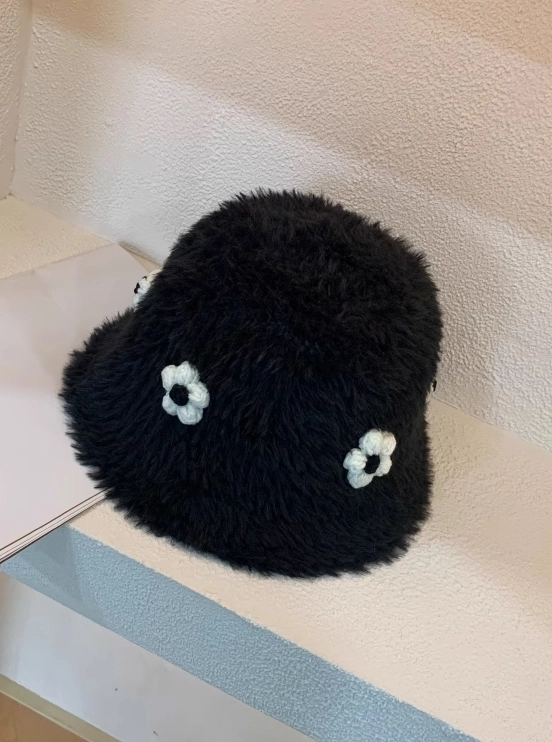 Black Knitted Floral Hat | Chiquita - BabyMonster - Fashion Chingu