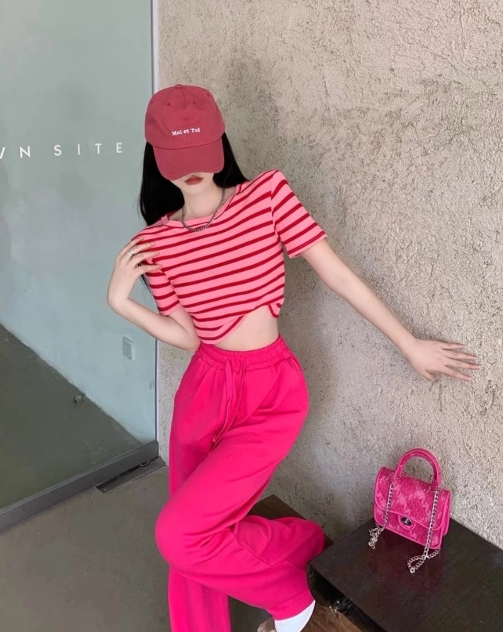 Pink Comfy Sweatpants | Asa - BabyMonster - Fashion Chingu