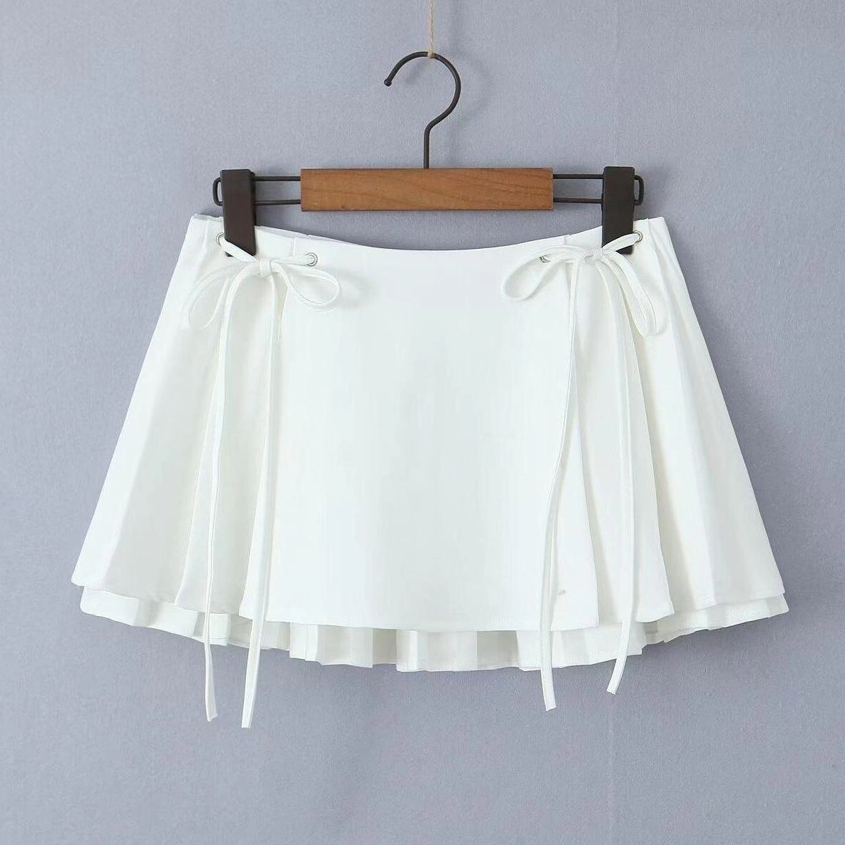 White Drawstring Ribbon Skirt | Hyuna - Fashion Chingu