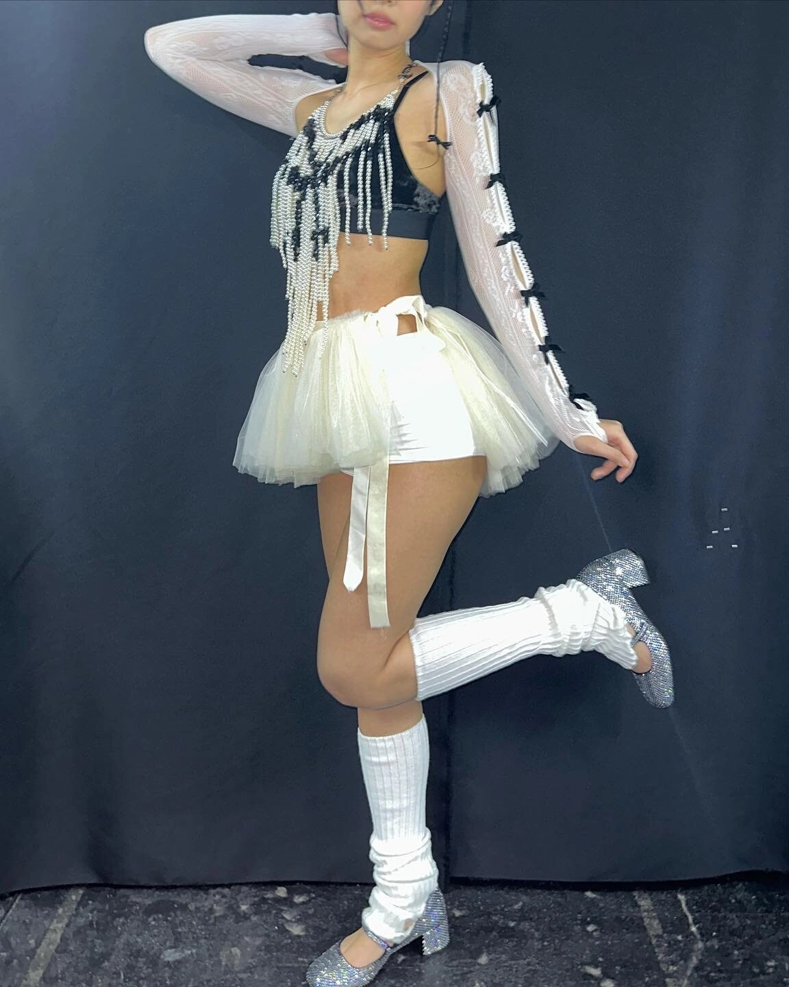 White Lace Ribbon Gloves | Jennie - BlackPink - Fashion Chingu