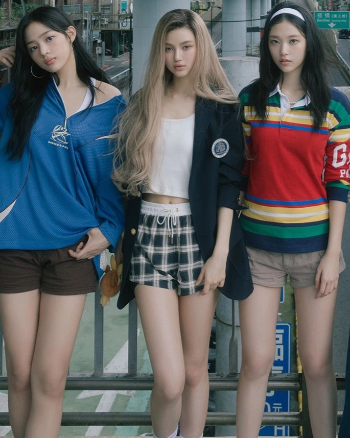 NewJeans着用 Detachable Strap Skirt Shorts White Protruding Pleated Skorts | Haerin - NewJeans - Fashion Chingu