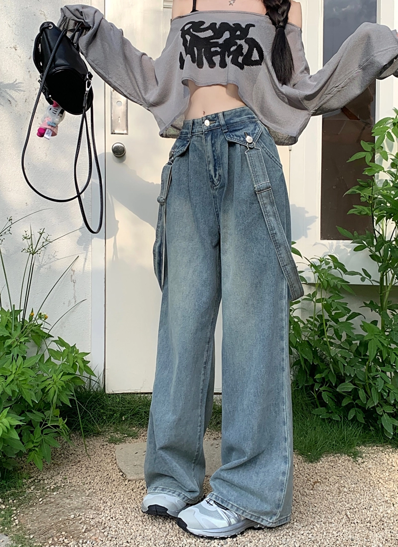 【EEUN】Sleek City Denim Blue Straight Cut Denim Jeans With Suspenders | Yeji - ITZY