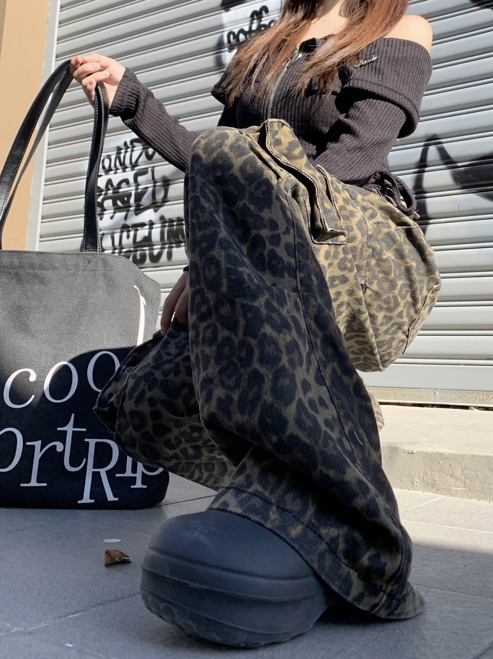 【CHERRYQUIRI】leopard lace cargo pt ♥brown Brown Leopard Print Cargo Pants | Chaeryeong - ITZY