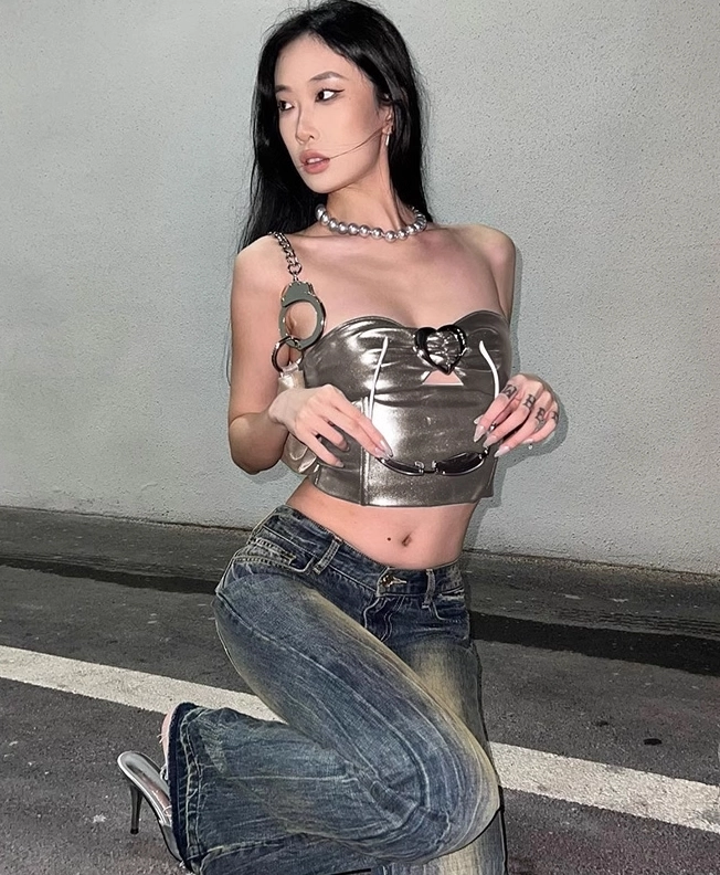 Grey Metallic Heart Buckle Crop Top | Asa - BabyMonster