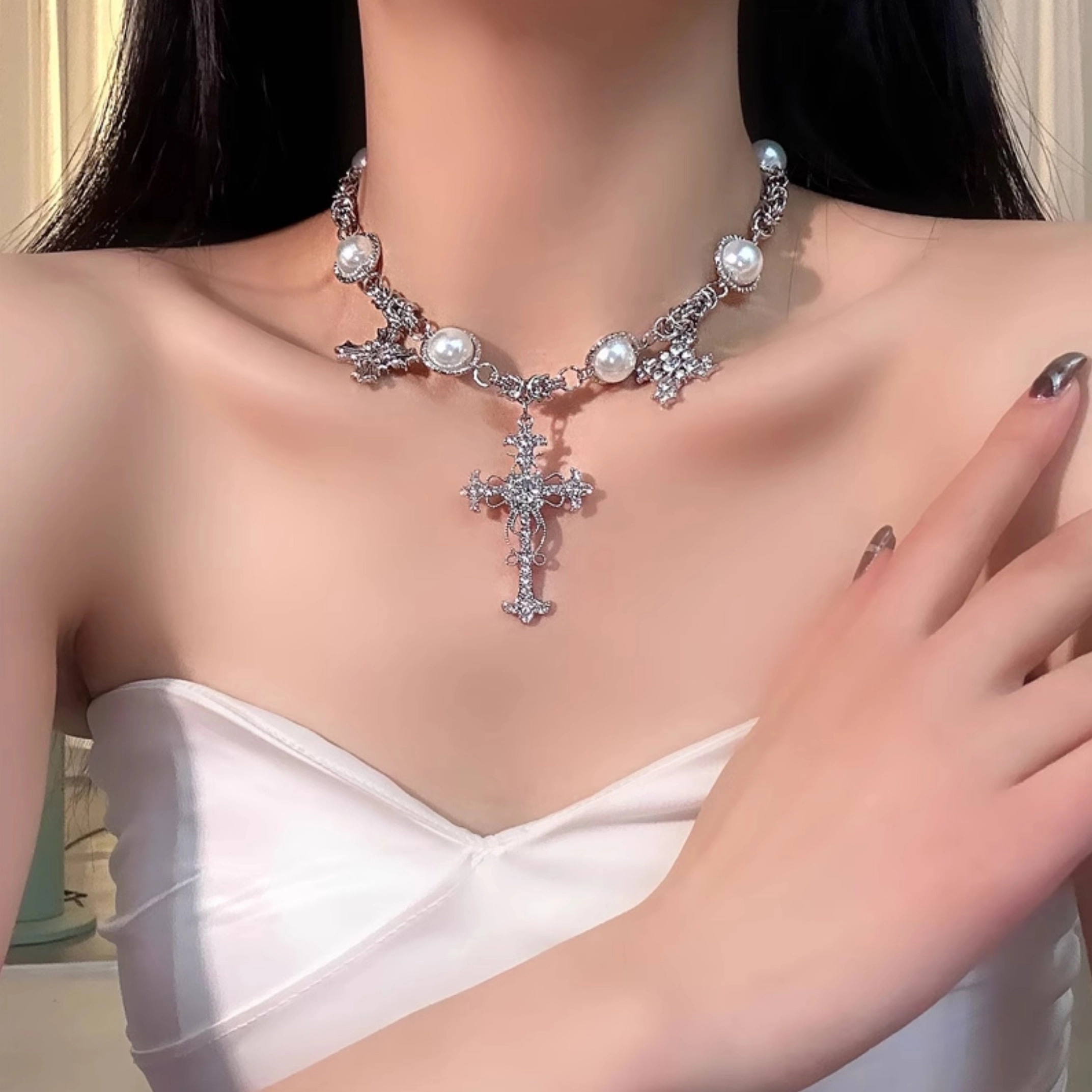 Silver Cross And Pearl Necklace | Yeji - ITZY - Fashion Chingu