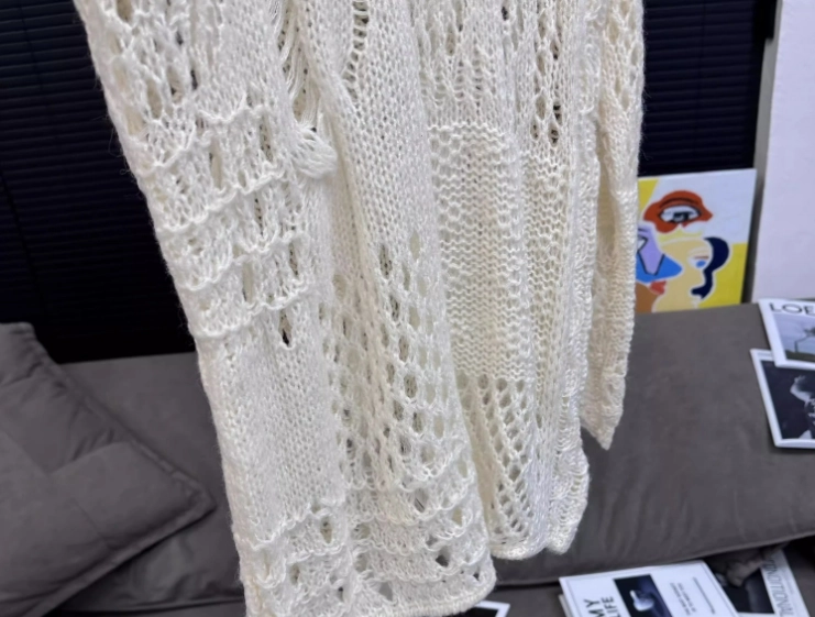 White Crochet V-Neck Sweater | LeeKnow - Stray Kids