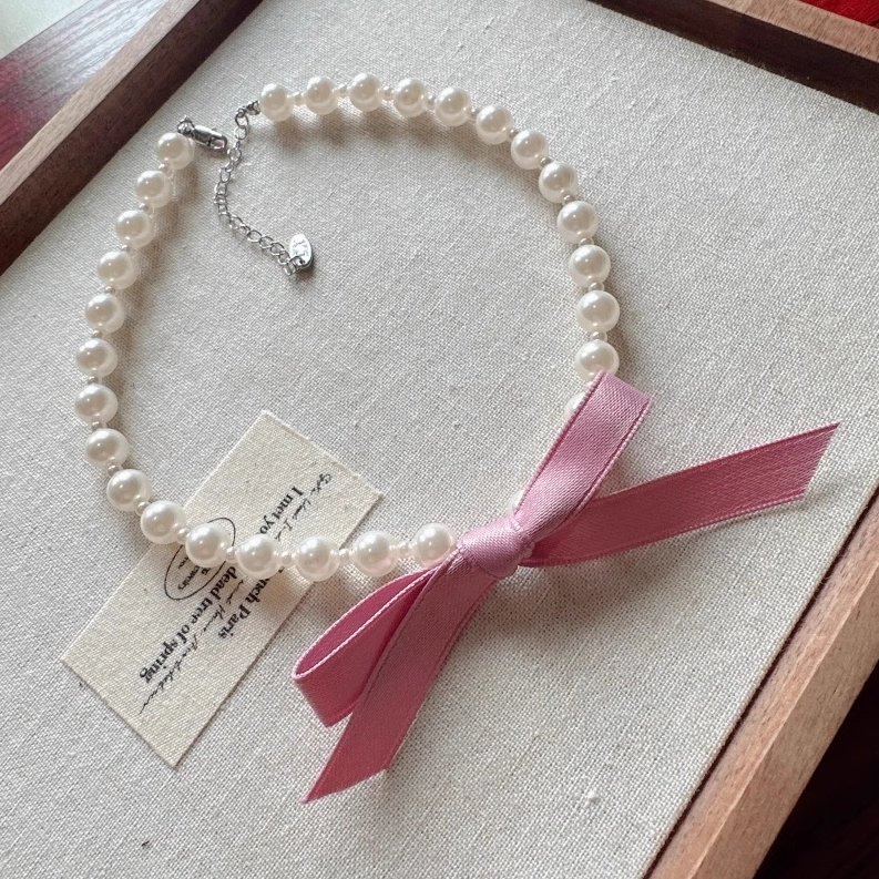 White Pearl Necklace With Pink Bow | Wonyoung - IVE