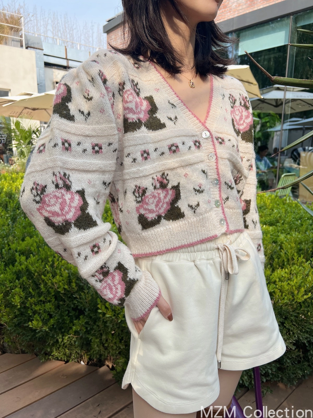 Beige Floral Pattern Crop Cardigan | Winter - Aespa