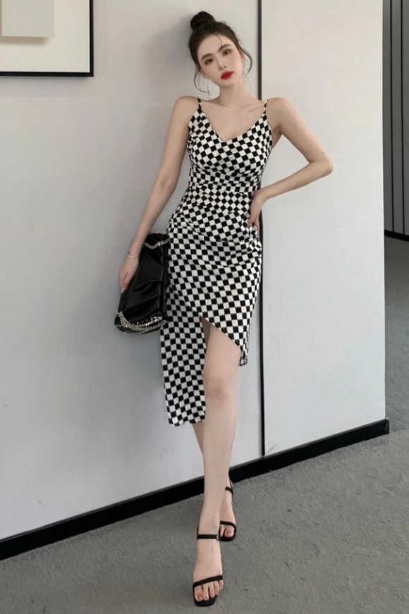 【Sinoon】★ 韓国人気 ★ V-Neck Rose Dress ★ 2 COLOR SINOON