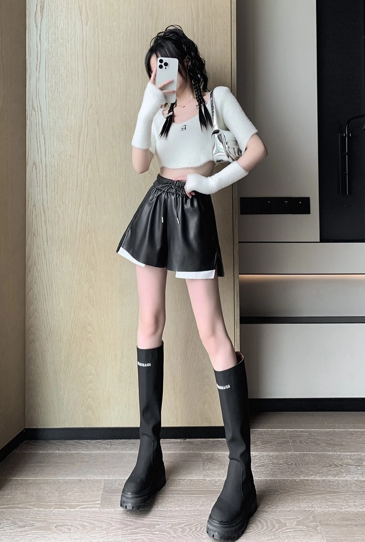 【MLB】★AESPA KARINA着用★Basic Big Logo 6-part Shorts 3色 Aespa Karina Pick] MLB Basic Big Logo 6-part Shorts – SEOUL