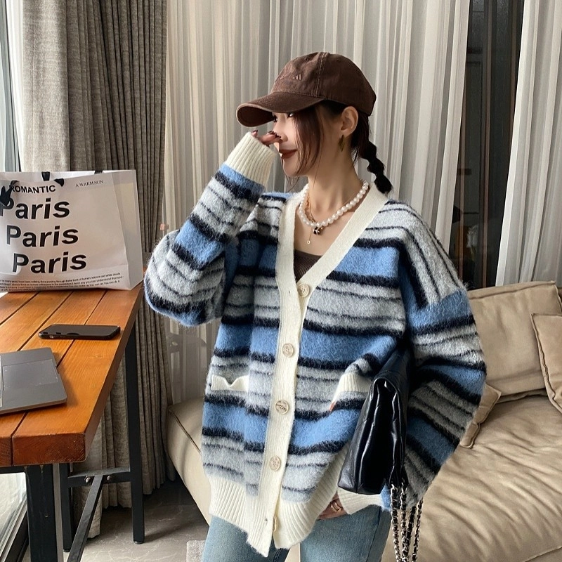 Blue Stripes Brushed Knit Cardigan | Hyunjin - Stray Kids