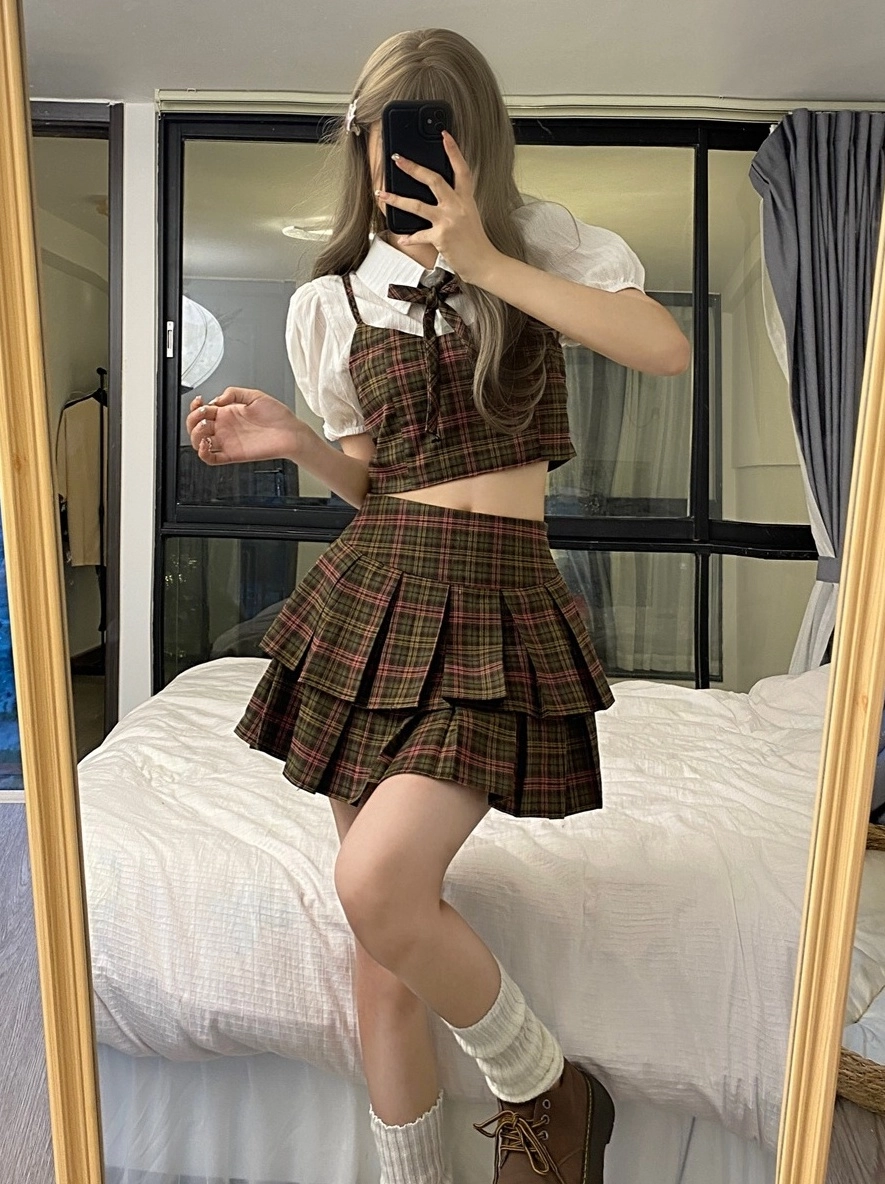 Brown Plaid Layered Pleated Skirt | Sumin - STAYC - Fashion