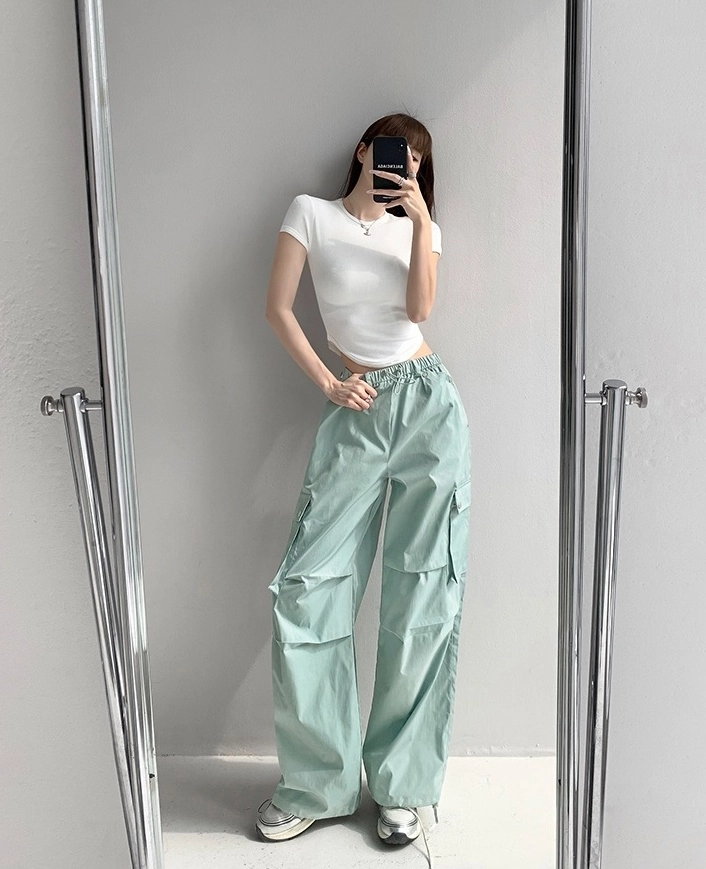 Green Pleated Drawstring Pants | Jisoo - BlackPink - Fashion