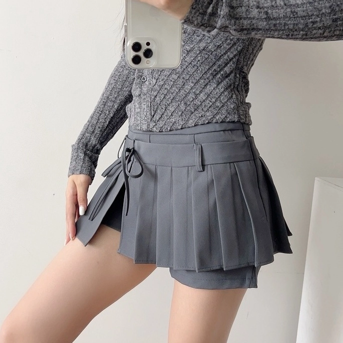Grey Two-Piece Illusion Pleated Skort | Seeun - STAYC