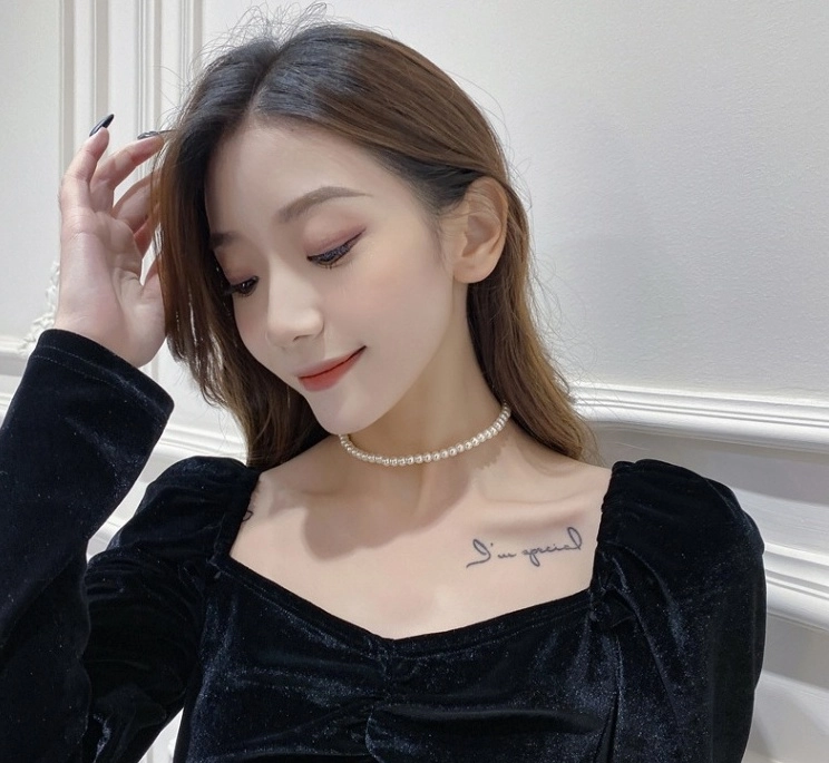White Pearl Choker Necklace | Asa - BabyMonster - Fashion Chingu