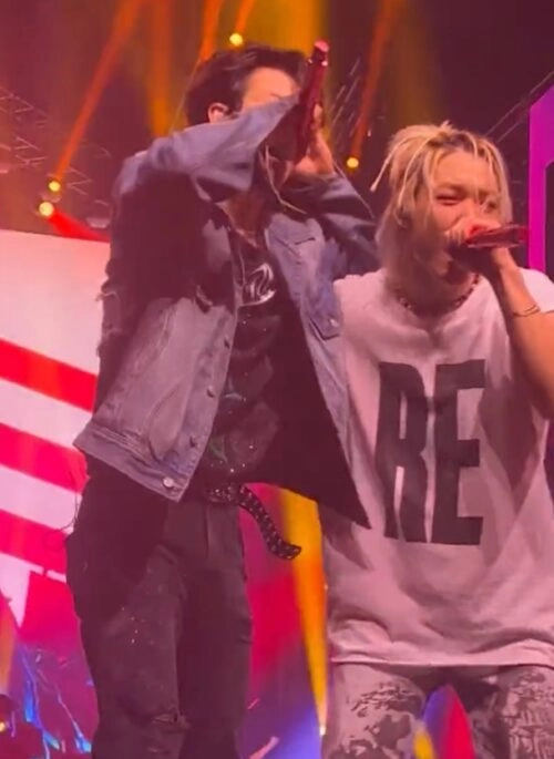 iKON バビ  BOBBY フォトTシャツ iKON | Bobby - Fashion Chingu