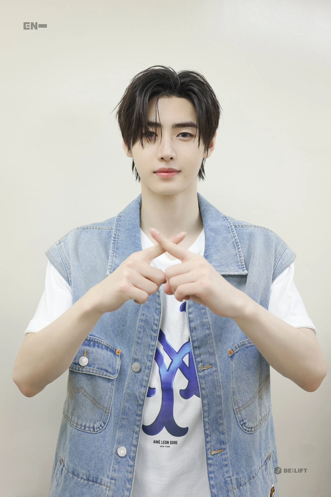 Blue Asymmetric Front Pockets Vest | Sunghoon - Enhypen