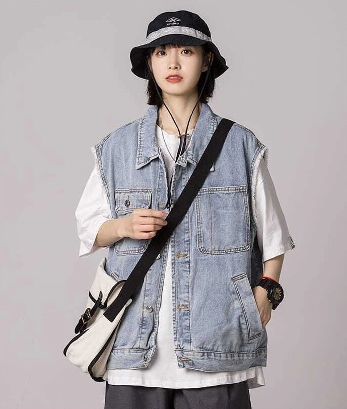 Blue Asymmetric Front Pockets Vest | Sunghoon - Enhypen