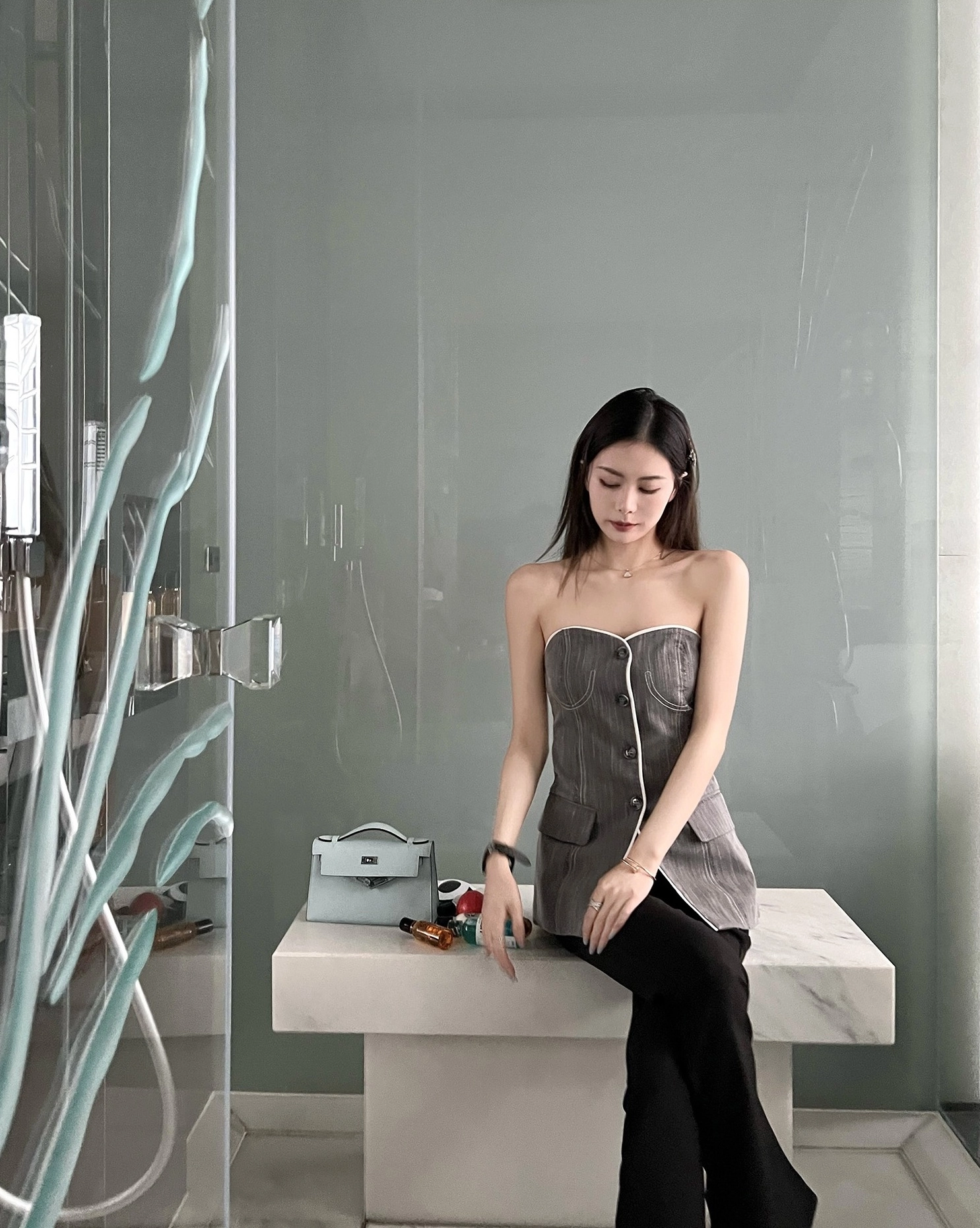 ミュージシャン Sheer Pleats Bustier Inspired by Moon Grey Bustier Suit Tube Top | JiU - Dreamcatcher - Fashion Chingu