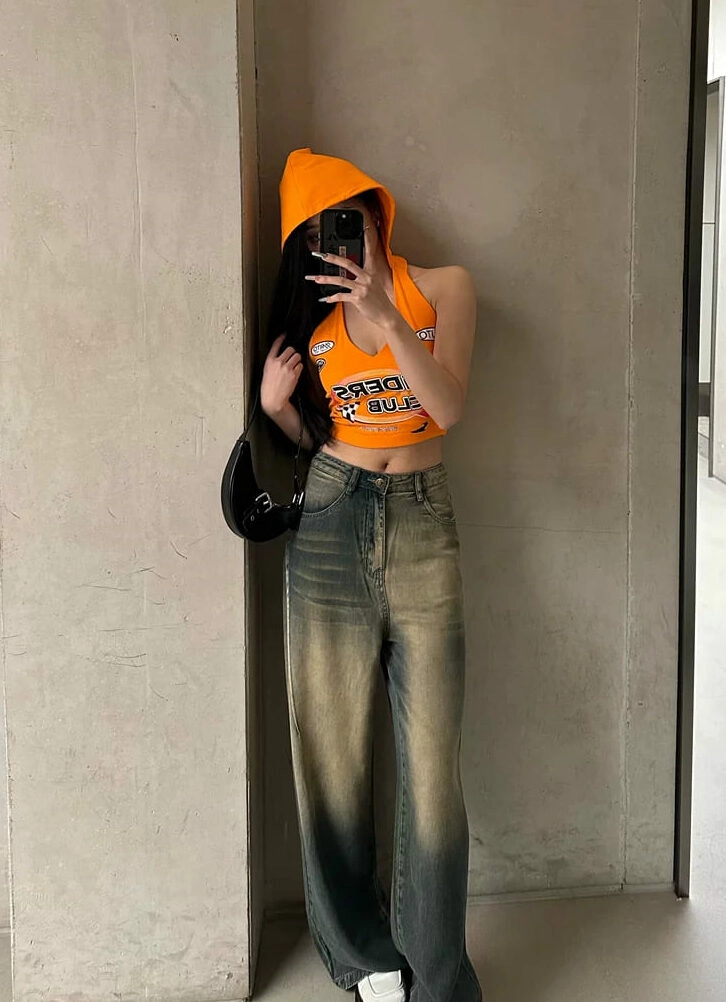 TWICE ジヒョ着用 Arch Logo Crop Sweatshirt VintageSoft Arch Logo Crop Hoodie | Gap