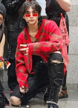 Red Abstract Pattern Cozy Sweater | Hyunjin – Stray Kids