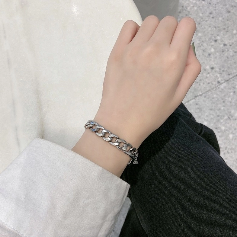 [HARANG]★BTS 着用★ Half & Half Silver Chain Bracelet Qoo10] HARANG btsジョングク着用 [HARANG]