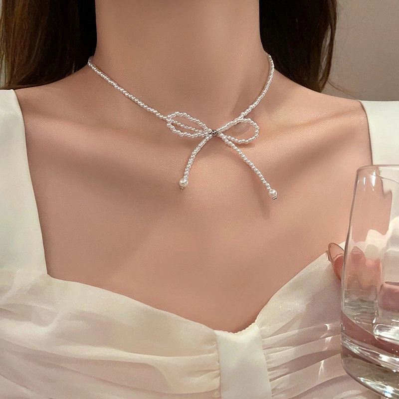 【Monday Edition】Pearl Bow silver Necklace 韓国 Monday Edition】Pearl Bow silver Necklace 韓国 (Monday