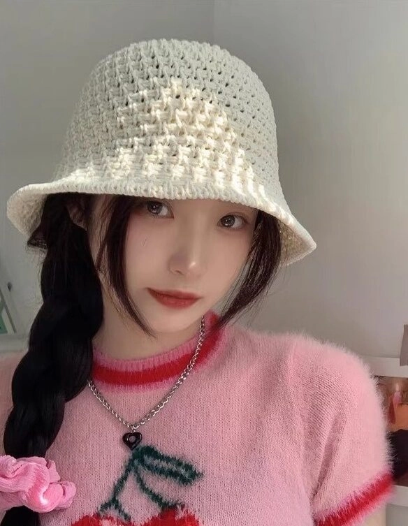 Beige Crochet Spring Bucket Hat | Ningning - Aespa - Fashion Chingu