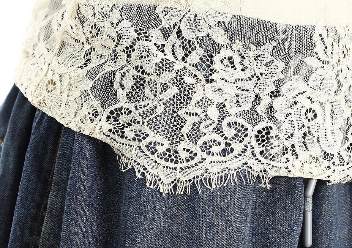 Blue Lace-Trim Denim Shorts | Kazuha - Le Sserafim - Fashion