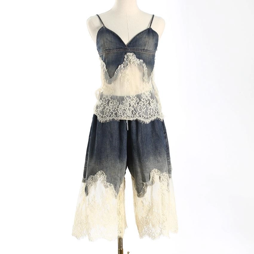 Blue Lace-Trim Denim Shorts | Kazuha - Le Sserafim - Fashion
