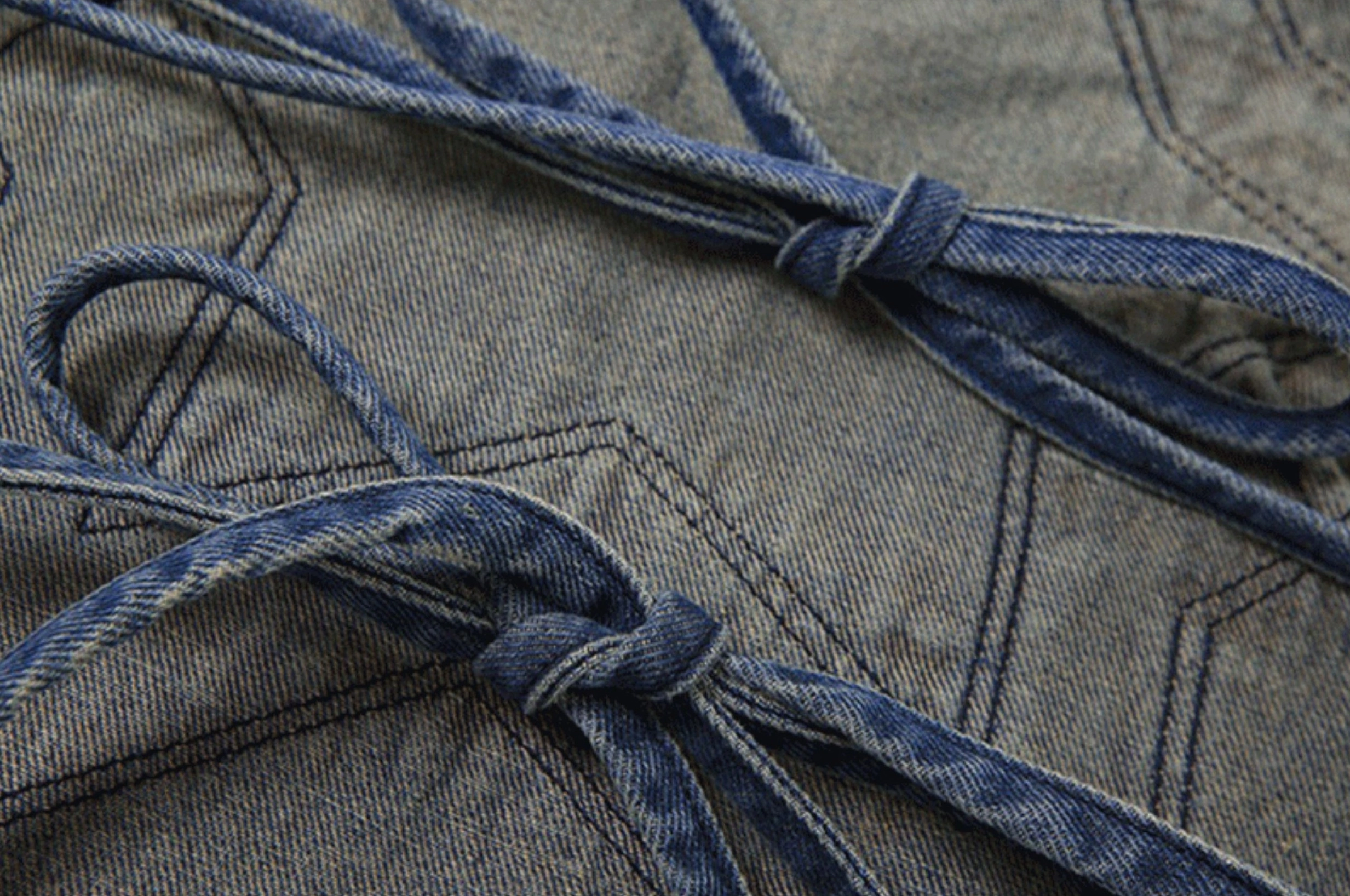 aespa着用ブランド la lune ジーンズ Blue Layered Tasselled Stars Denim Top | Ningning - Aespa