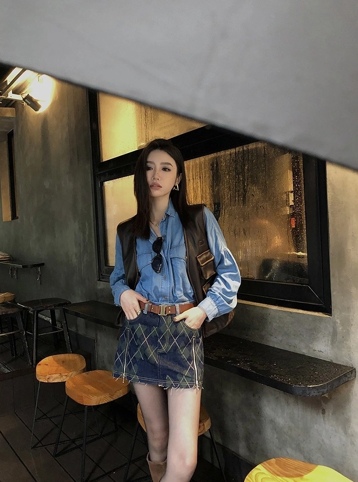 Blue Plaid Spliced Denim Skirt | Karina - Aespa - Fashion Chingu Blue Plaid Spliced Denim Skirt | Karina - Aespa - Fashion Chingu