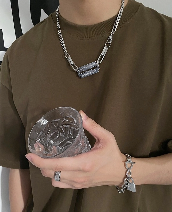 Silver Razor Blade Pendant Necklace | Maya - XG - Fashion Chingu