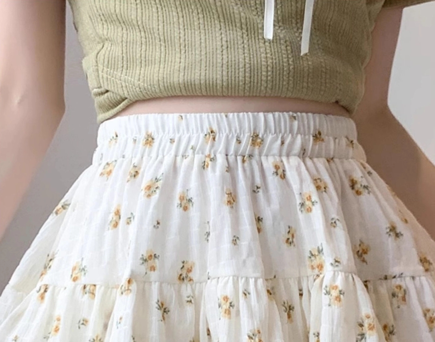 White Floral Layered Skirt | Tzuyu - Twice - Fashion Chingu