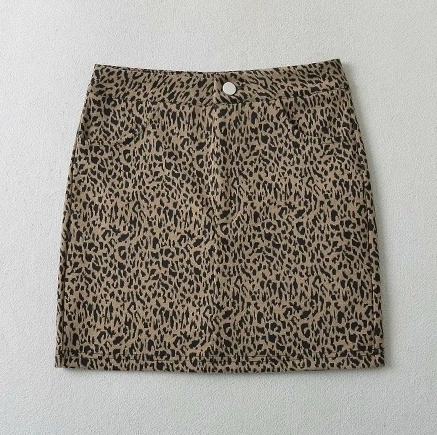 Brown Leopard Mini Skirt | Sakura - Le Sserafim - Fashion Chingu