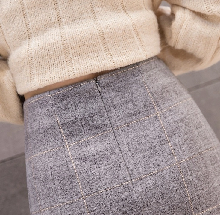Grey Checkered A-Line Skirt | Jisoo - BlackPink - Fashion Chingu