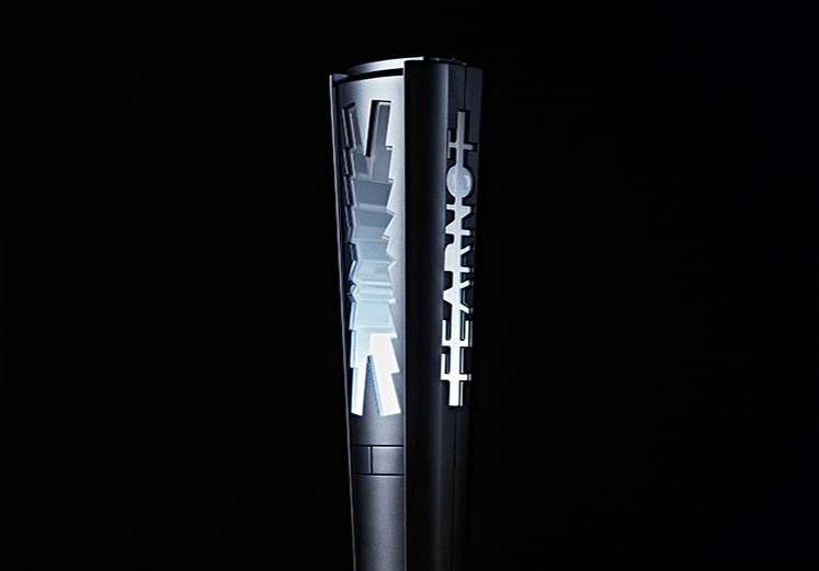 Fimbong | Le Sserafim Official Lightstick - Fashion Chingu