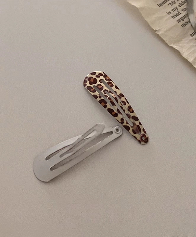 Pink Leopard Print Hair Clip | Leeseo - IVE - Fashion Chingu