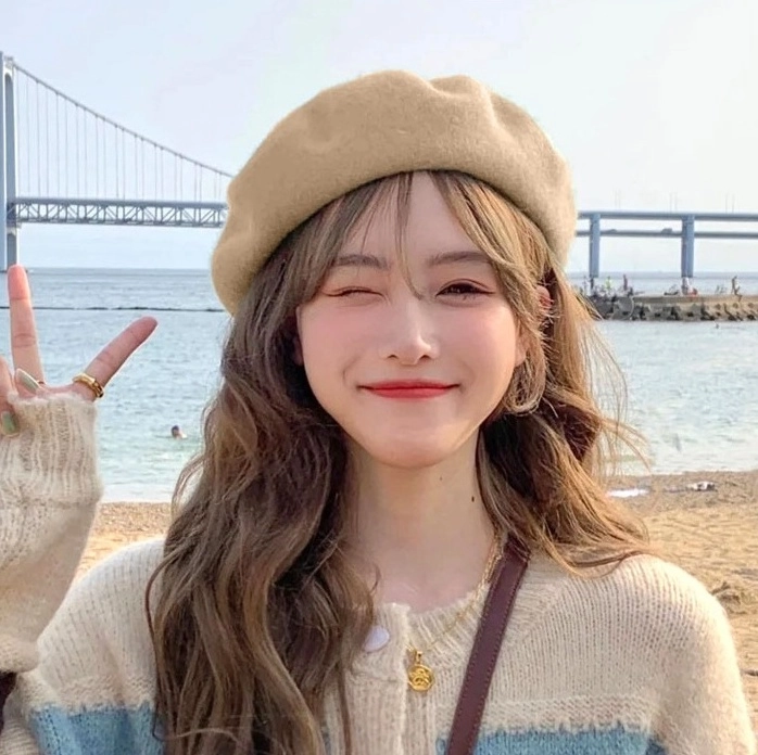 Beige Classic Beret Hat | Rami - BabyMonster - Fashion Chingu